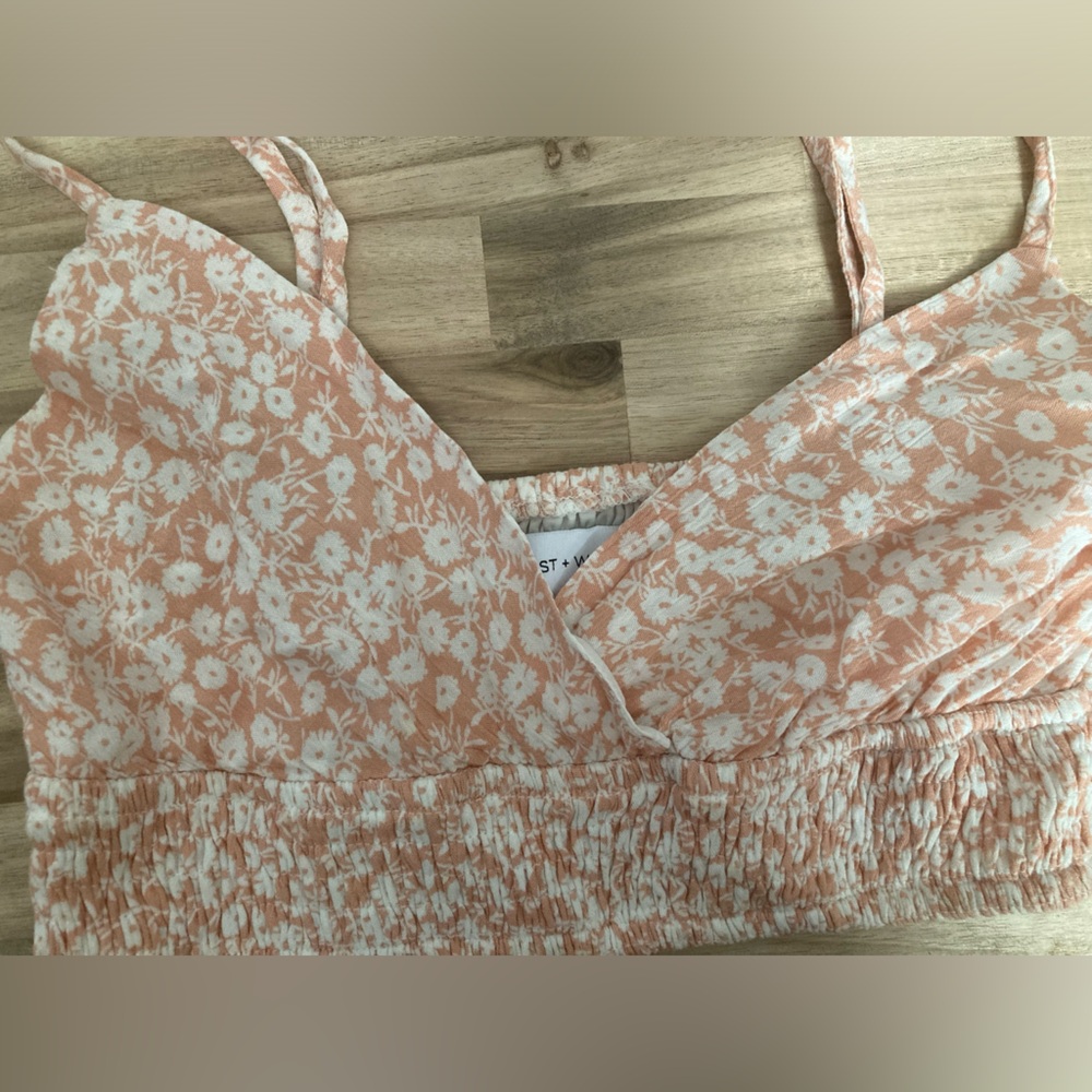 Cropped Cami - Picture 5 of 6